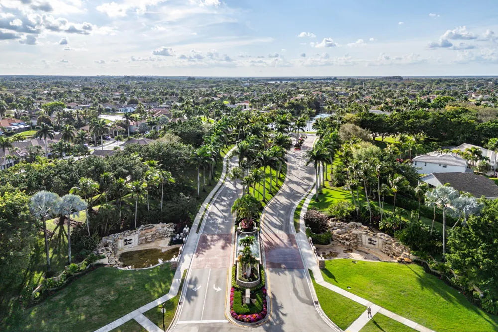 10599 Saint Thomas Drive Boca Raton, FL 33498