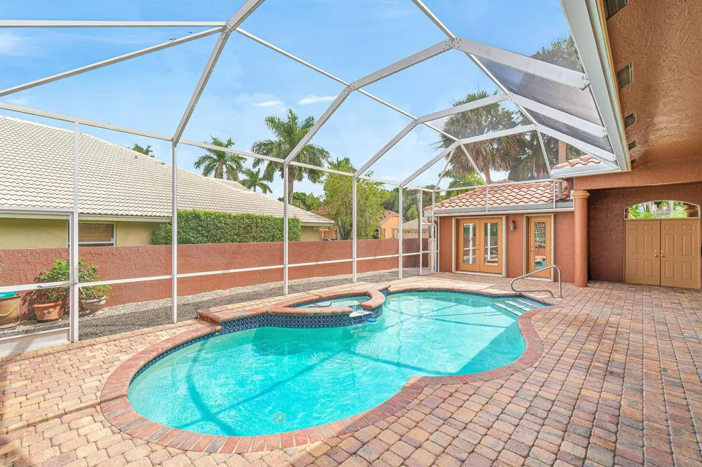 10599 Saint Thomas Drive Boca Raton, FL 33498