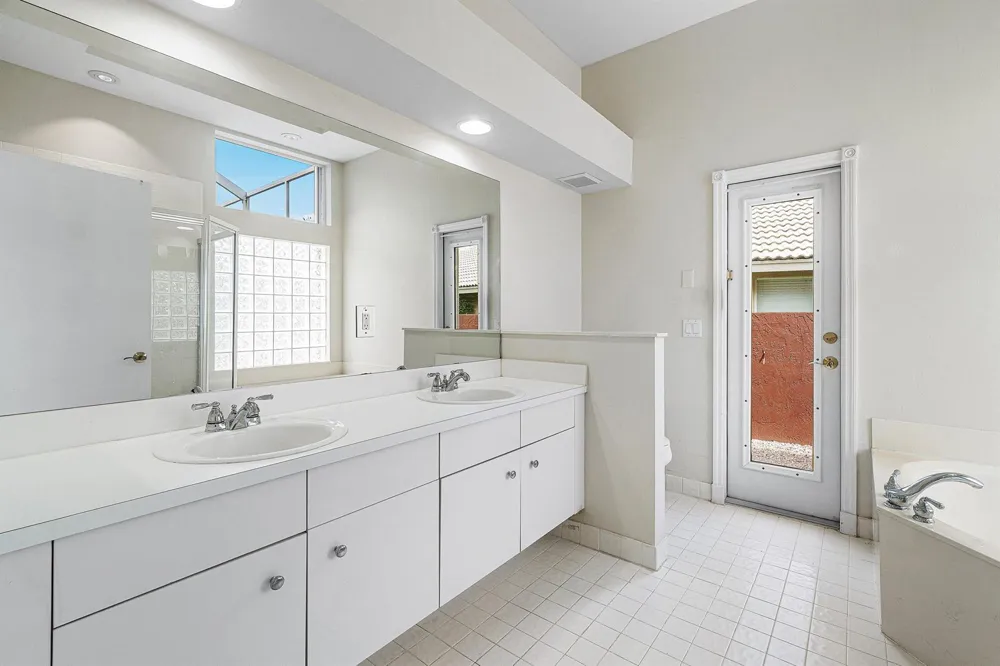 10599 Saint Thomas Drive Boca Raton, FL 33498