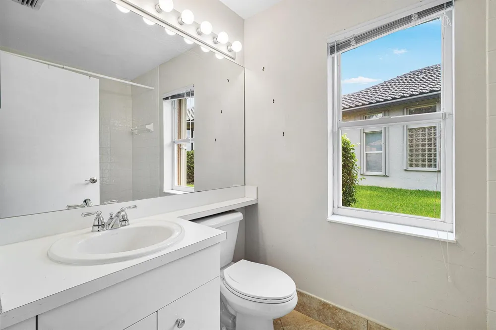 10599 Saint Thomas Drive Boca Raton, FL 33498