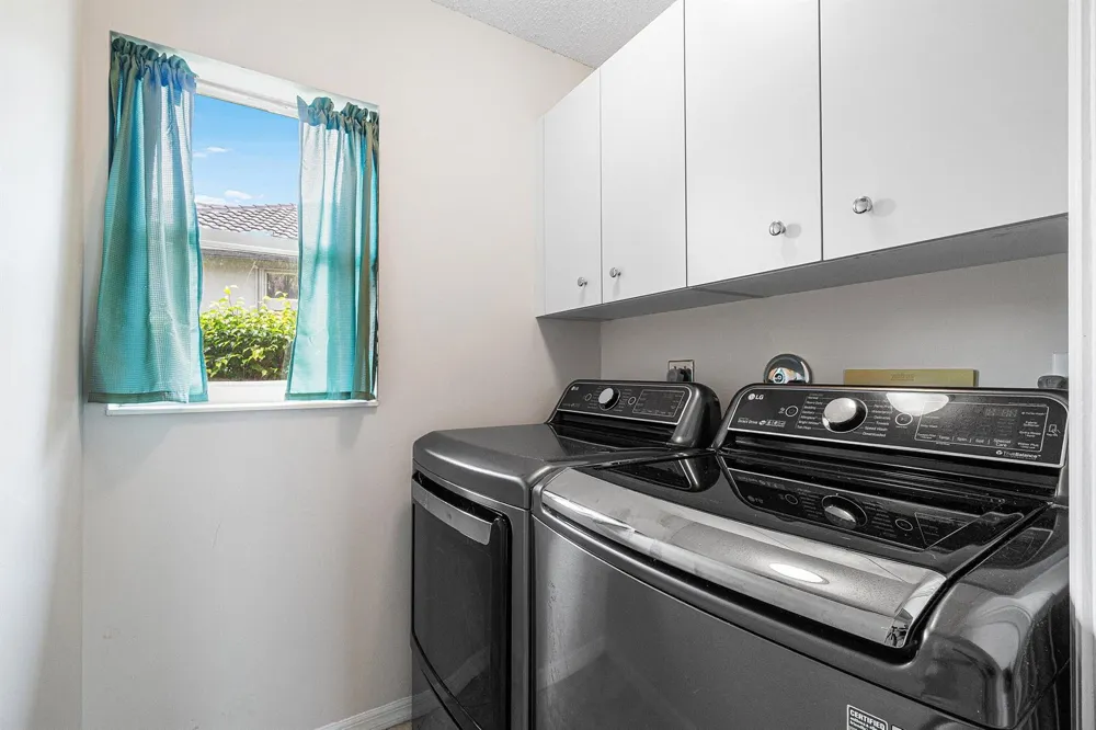 10599 Saint Thomas Drive Boca Raton, FL 33498