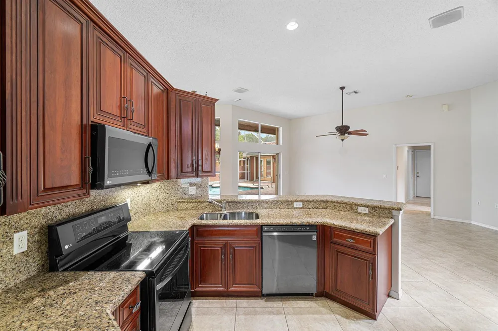 10599 Saint Thomas Drive Boca Raton, FL 33498