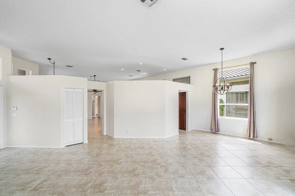 10599 Saint Thomas Drive Boca Raton, FL 33498