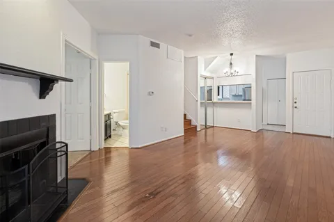 5550 SPRING VALLEY #f22