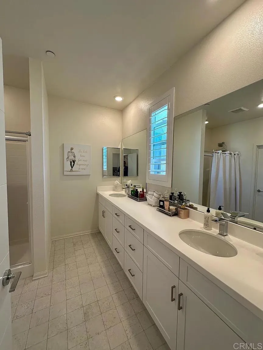 2015 Mindoro Lane #4 Chula Vista, CA 91915