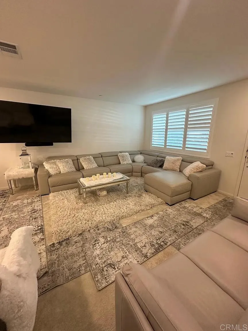 2015 Mindoro Lane #4 Chula Vista, CA 91915