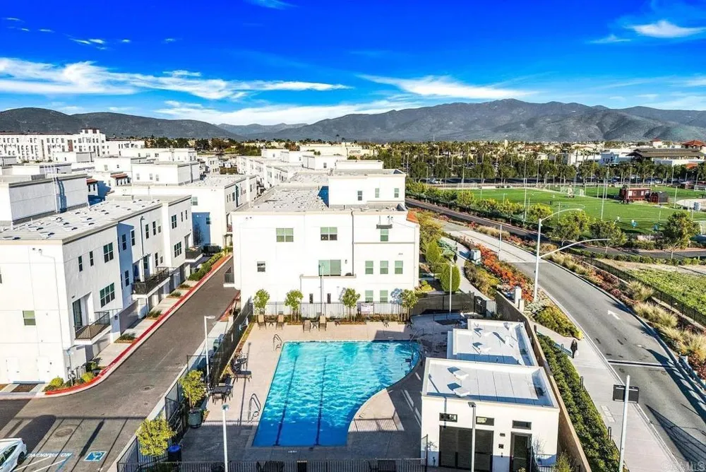 2015 Mindoro Lane #4 Chula Vista, CA 91915