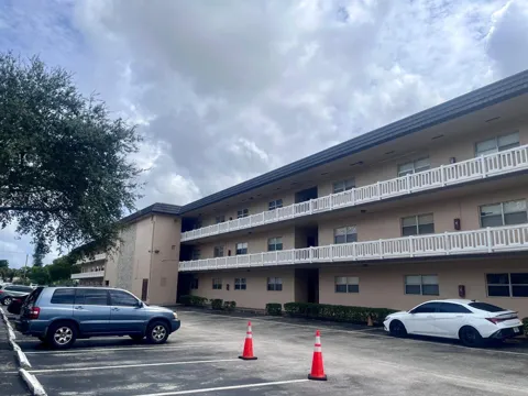 5861 NW 16TH PLACE #313