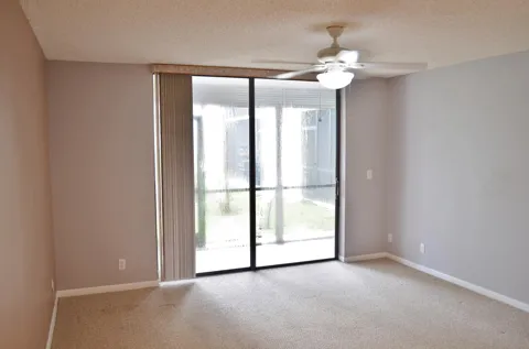5130 Las Verdes Circle #121