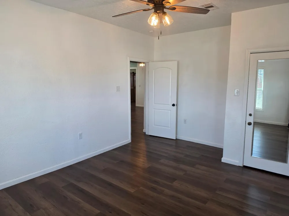 911 43rd Street Galveston, TX 77550