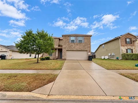 408 E Vega Lane