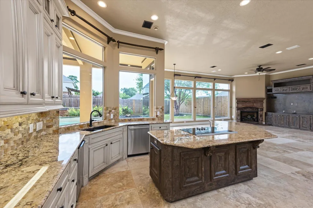 15818 Conners Ace Drive Spring, TX 77379