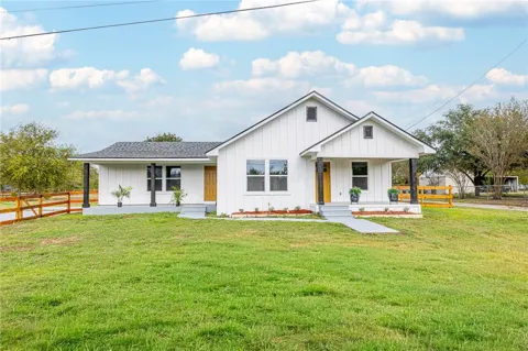 302 Southern Oaks Drive