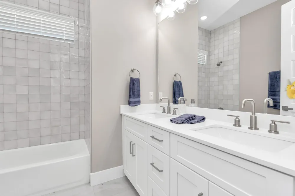 305 Queen Sude Lane Houston, TX 77091