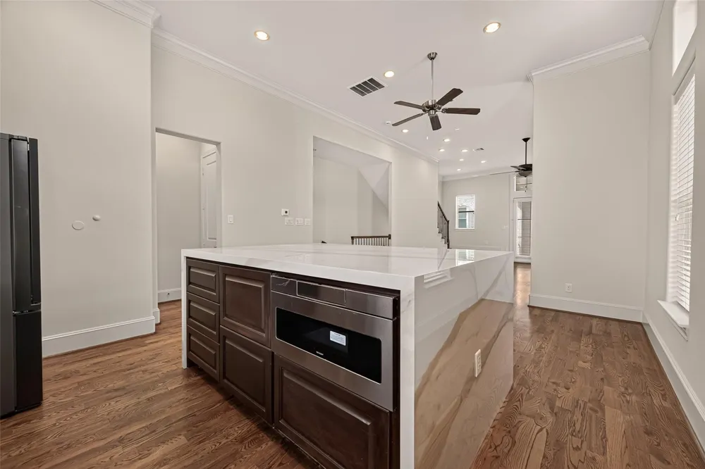703 Live Oak Street Houston, TX 77003
