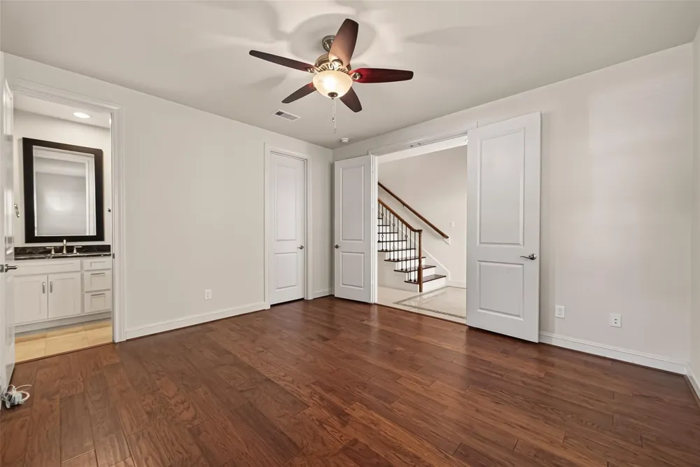 703 Live Oak Street Houston, TX 77003