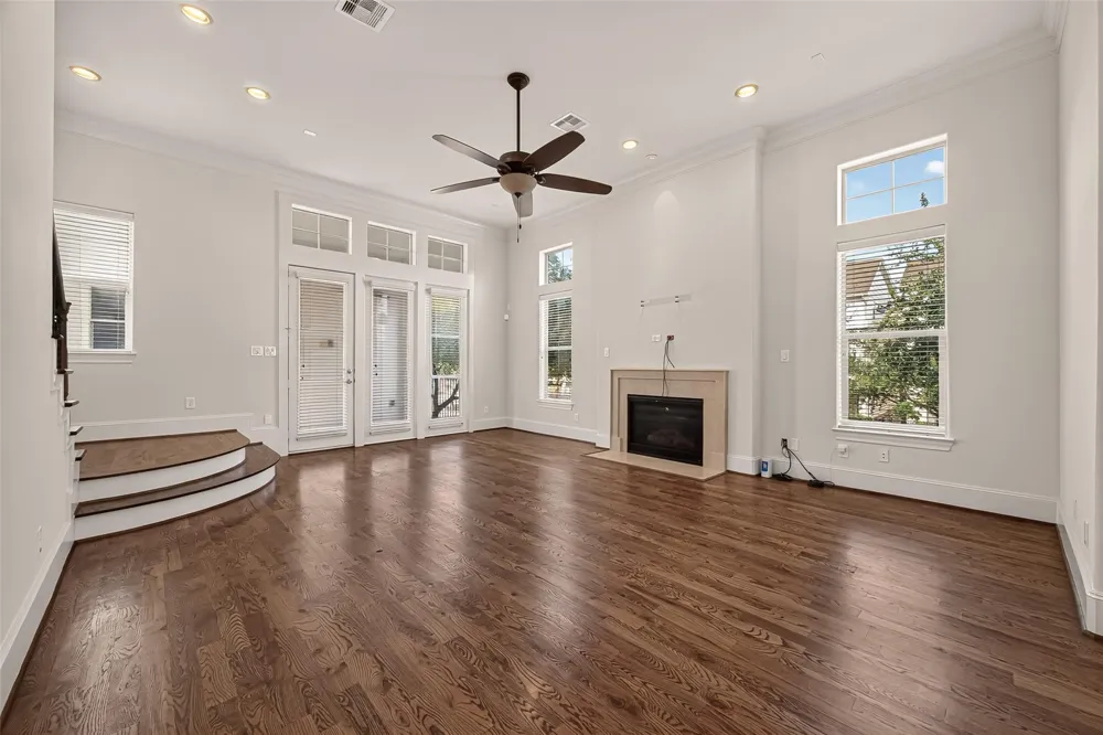 703 Live Oak Street Houston, TX 77003