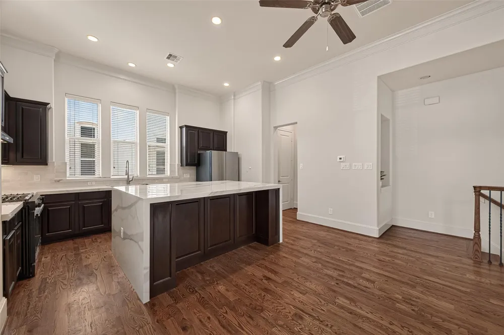703 Live Oak Street Houston, TX 77003