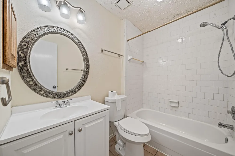 18123 Lake Bend Drive Houston, TX 77084