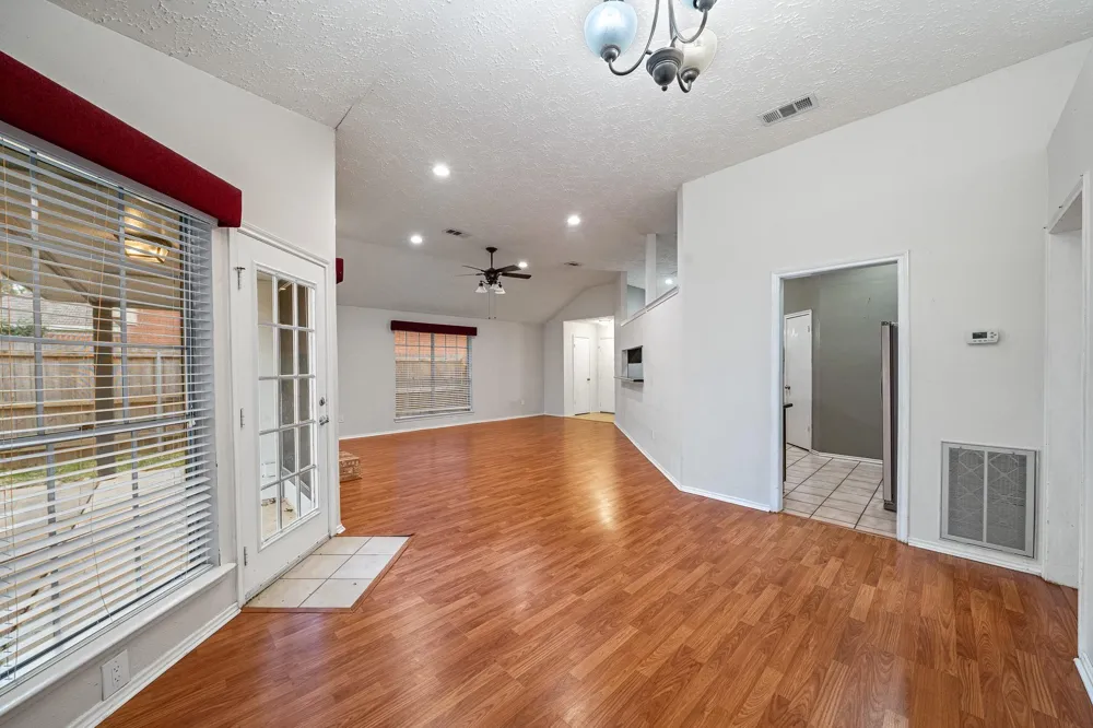 18123 Lake Bend Drive Houston, TX 77084