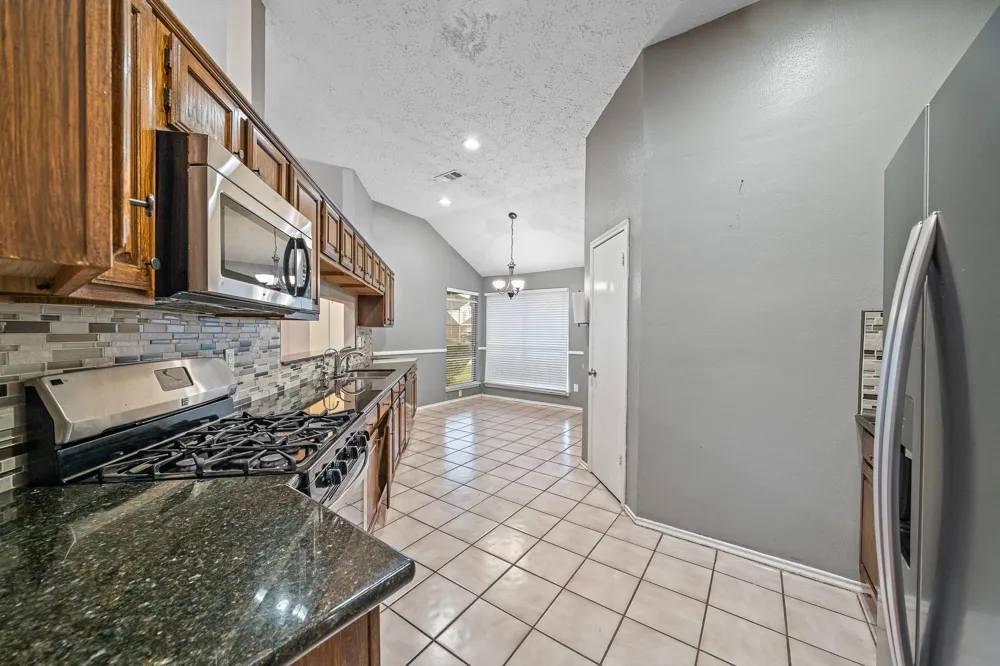18123 Lake Bend Drive Houston, TX 77084