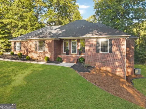 208 Marvin Land LN