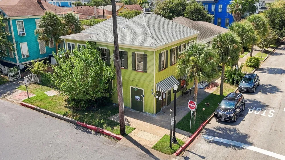 1201 Postoffice Galveston, TX 77550