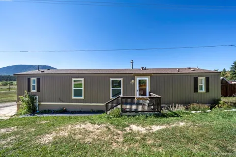 702 Highway 105