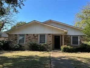 908 Cross Bend Road