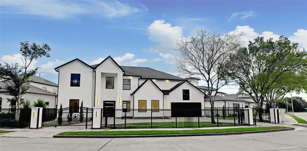 2217 Waterford Village Boulevard Missouri City, TX 77459