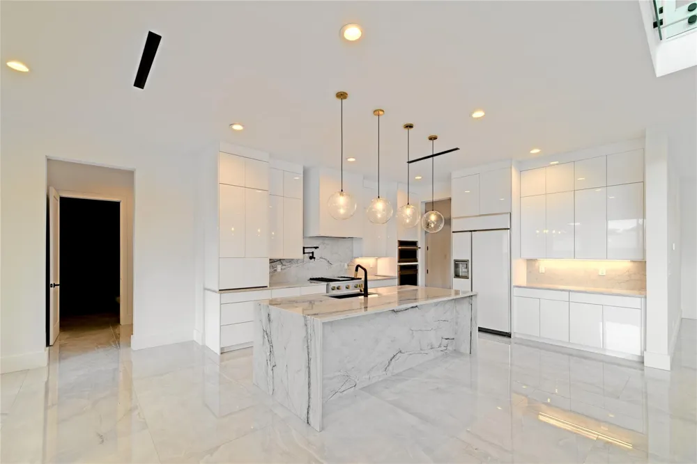 2217 Waterford Village Boulevard Missouri City, TX 77459