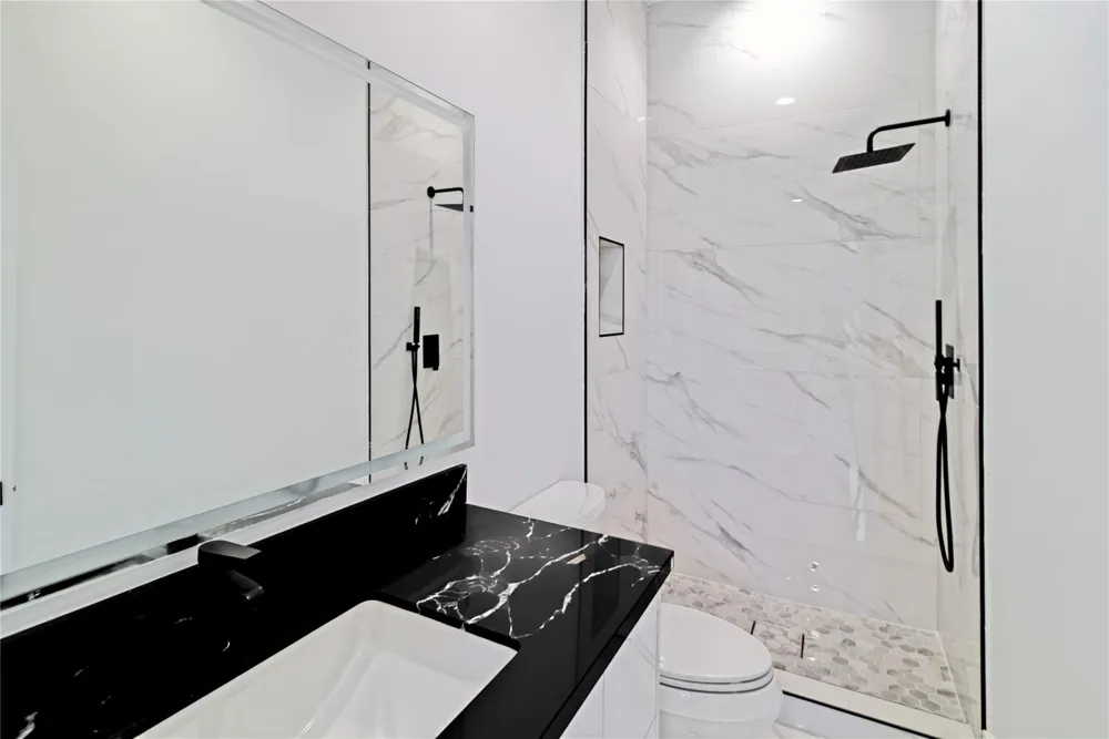 2217 Waterford Village Boulevard Missouri City, TX 77459
