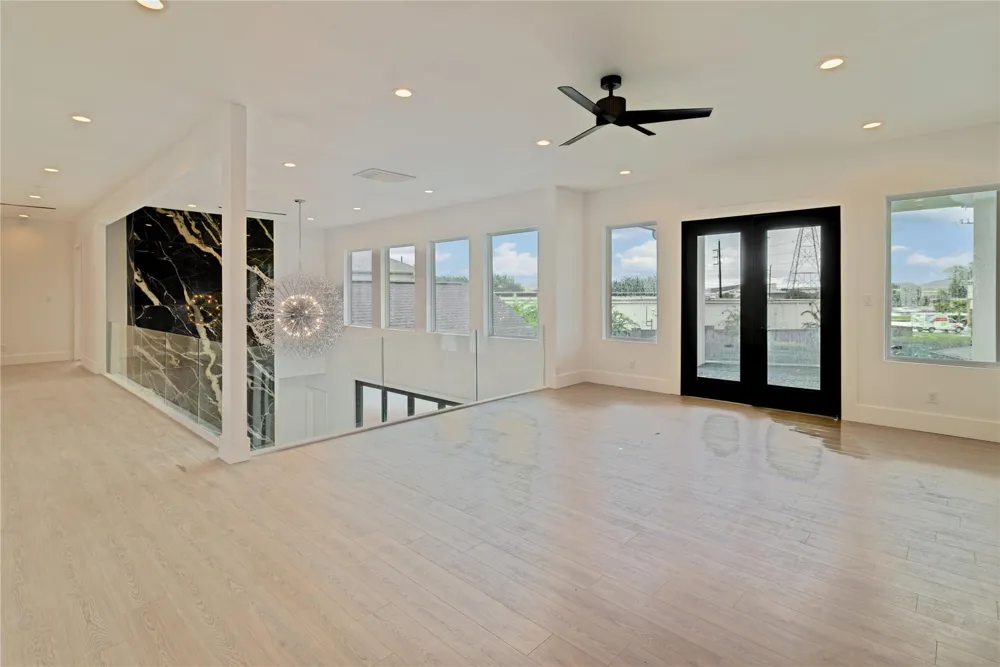 2217 Waterford Village Boulevard Missouri City, TX 77459