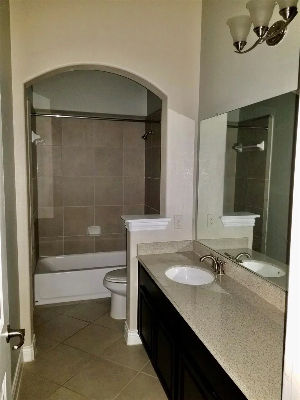 671 Cumberland Ridge Lane League City, TX 77573