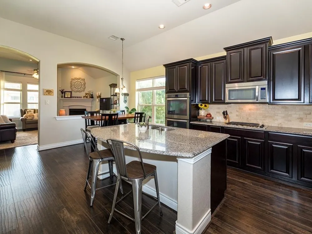 671 Cumberland Ridge Lane League City, TX 77573