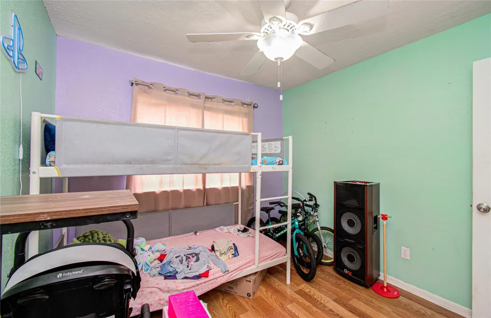 8622 Sparkling Springs Drive Houston, TX 77095