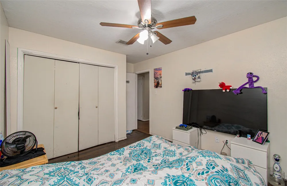 8622 Sparkling Springs Drive Houston, TX 77095