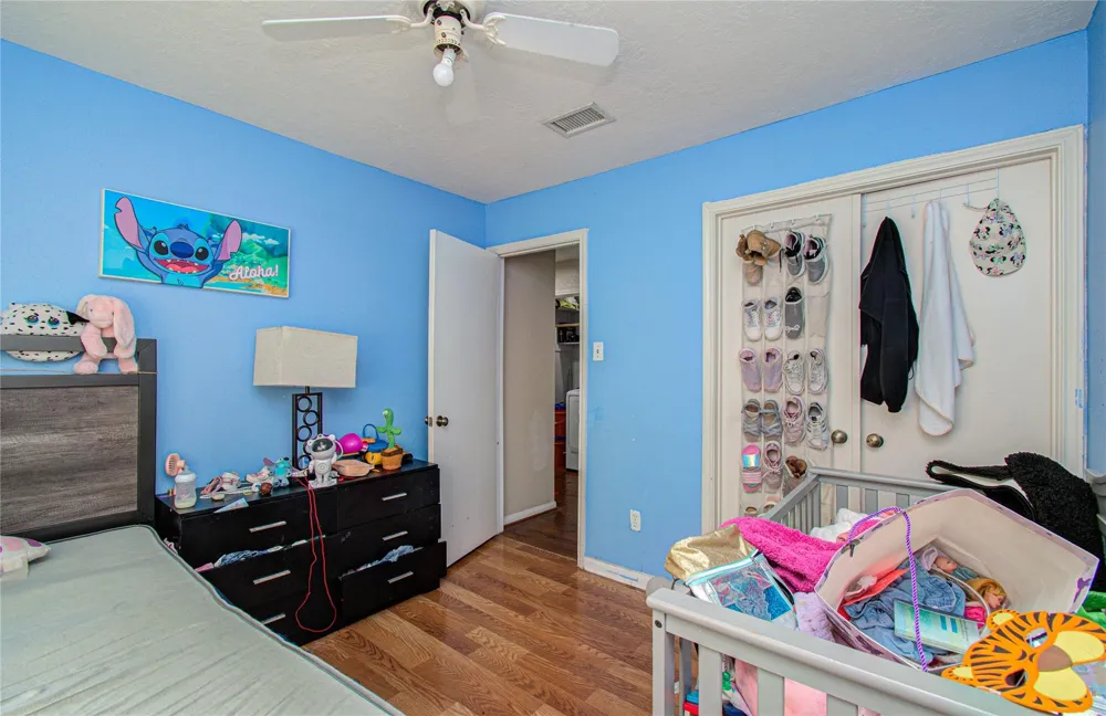 8622 Sparkling Springs Drive Houston, TX 77095