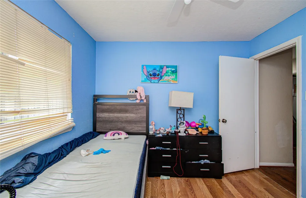 8622 Sparkling Springs Drive Houston, TX 77095