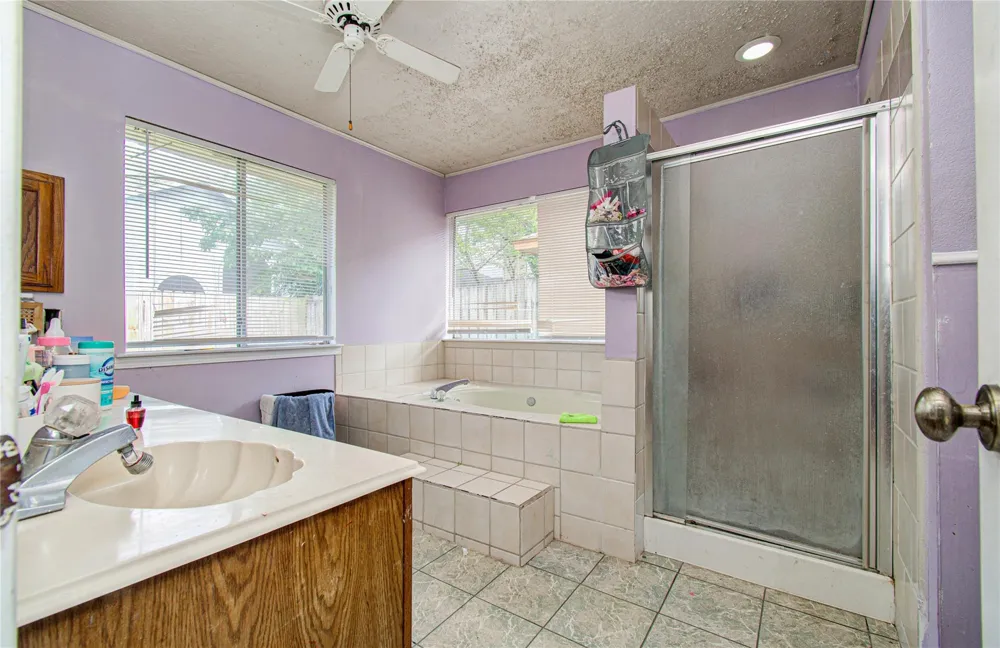 8622 Sparkling Springs Drive Houston, TX 77095
