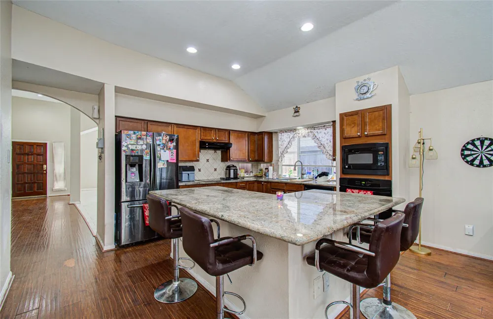 8622 Sparkling Springs Drive Houston, TX 77095