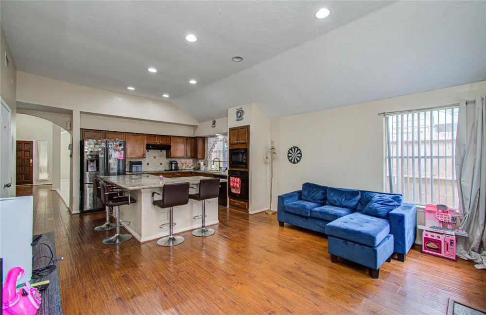 8622 Sparkling Springs Drive Houston, TX 77095