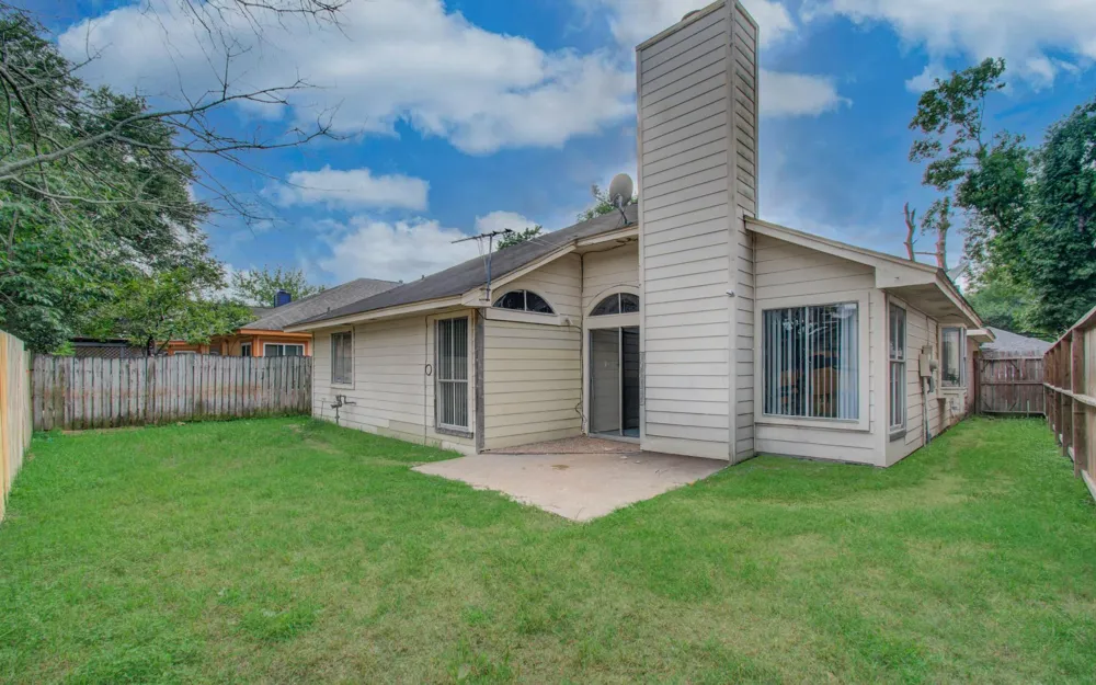 8622 Sparkling Springs Drive Houston, TX 77095