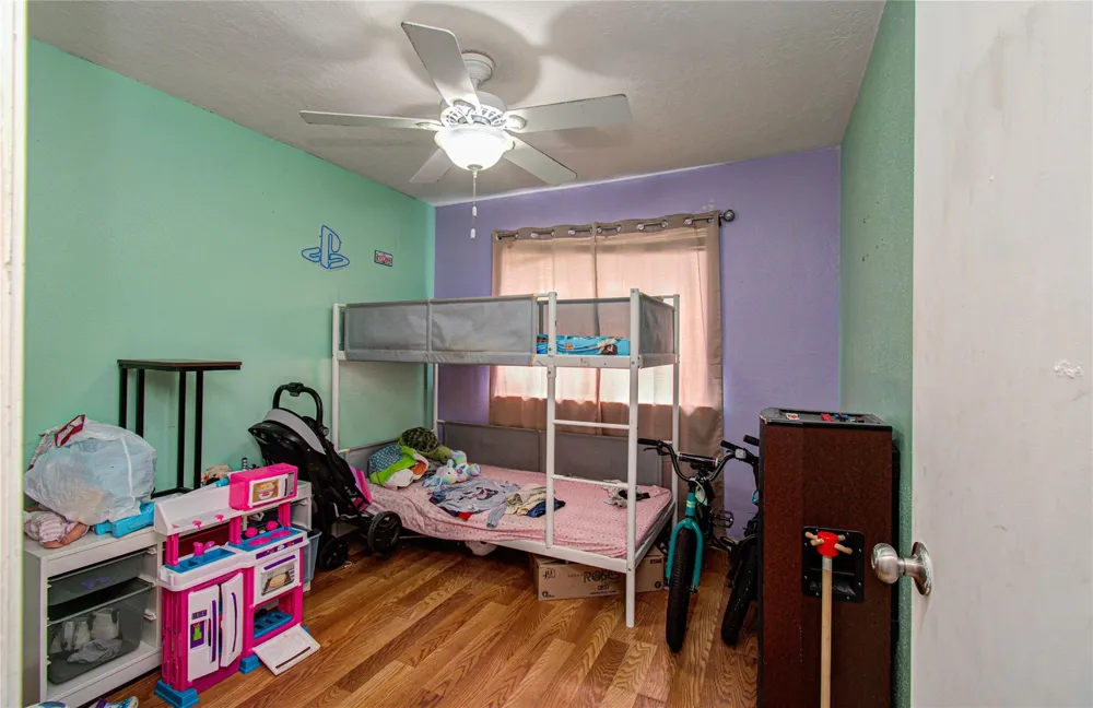8622 Sparkling Springs Drive Houston, TX 77095