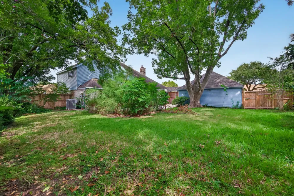 2303 La Quinta Drive Missouri City, TX 77459