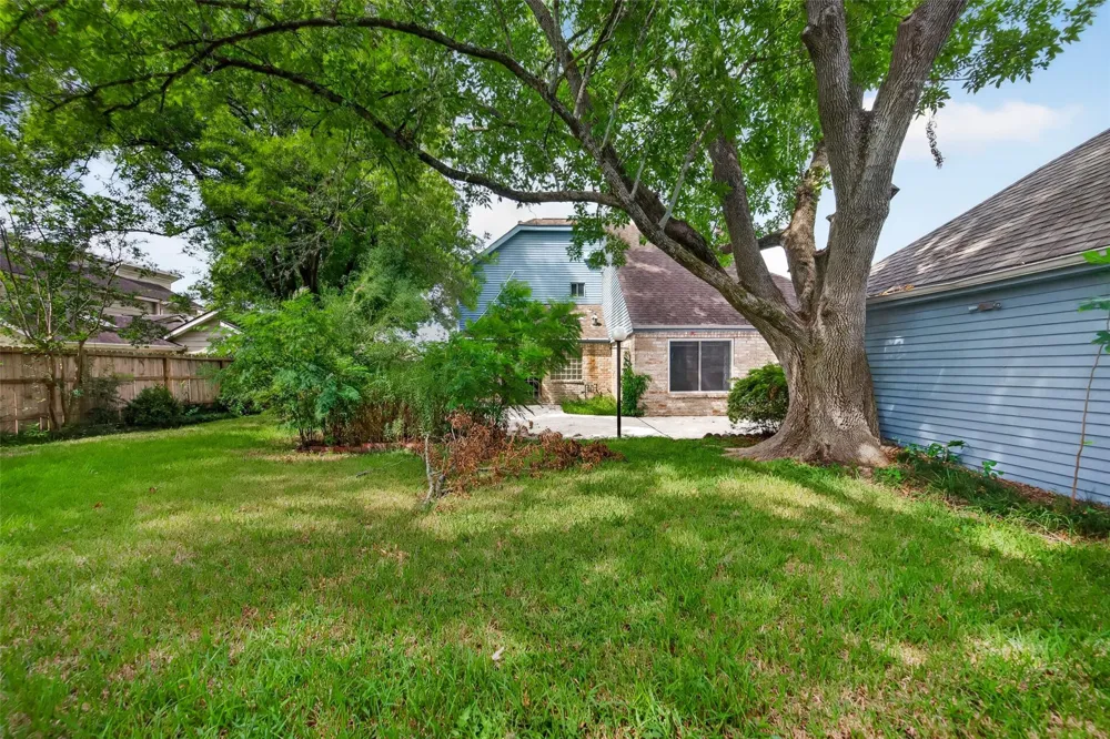 2303 La Quinta Drive Missouri City, TX 77459