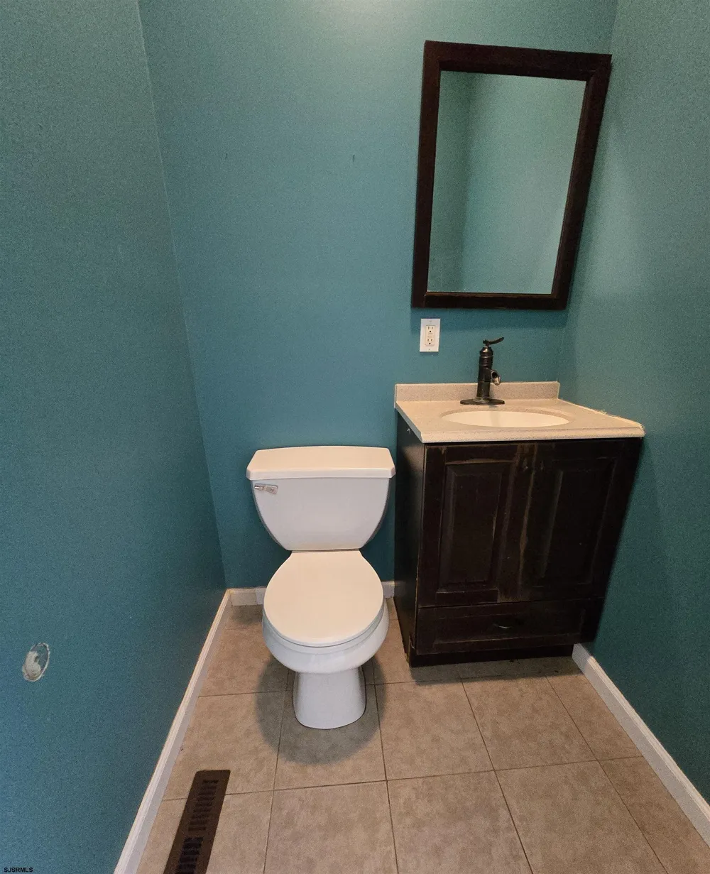 138 W Thompson Ave Pleasantville, NJ 08232