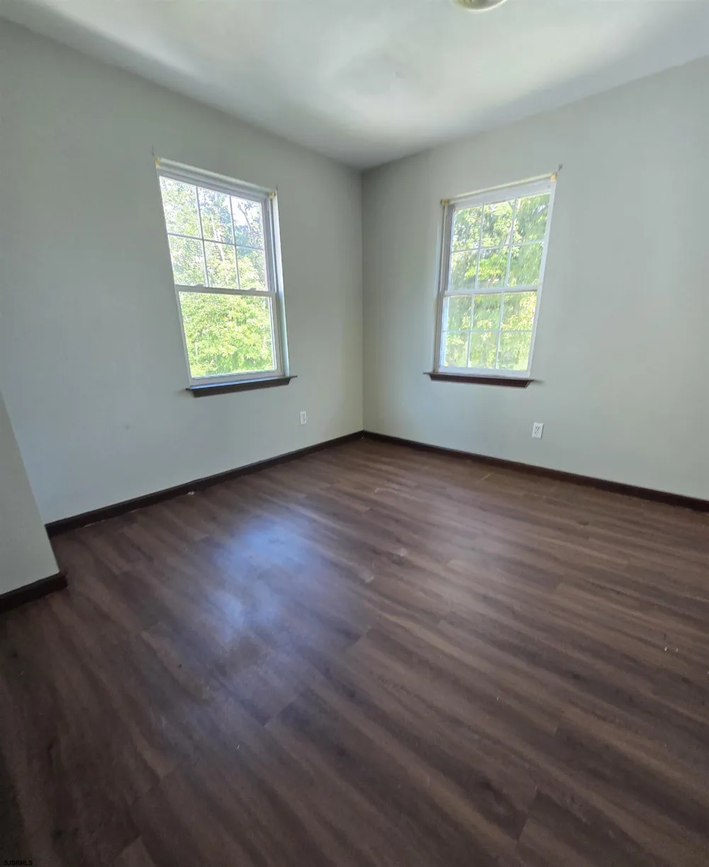138 W Thompson Ave Pleasantville, NJ 08232