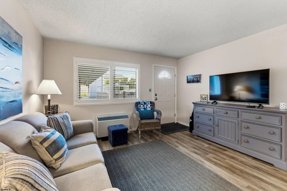 1008 Wesley Ave Ocean City, NJ 08226