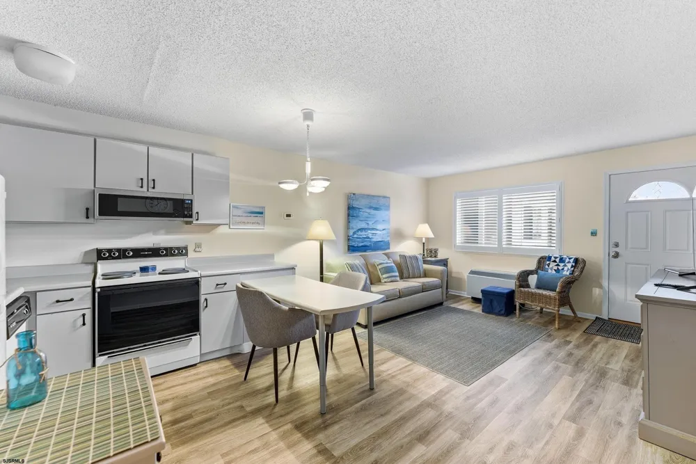 1008 Wesley Ave Ocean City, NJ 08226